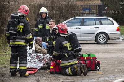 Pozar mieszkania w Pelplinie przy ulicy Mickiewicza....