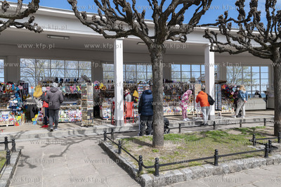 Sopot. Stoiska sprzedażowe przy molo.24.04.2021...