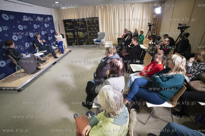 Sopoteka. Sopockie Spotkania Kobiet.  W spotkaniu uczestniczyly:...