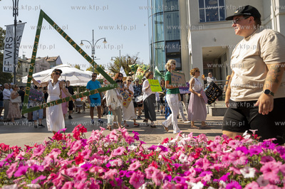 Sopot. Marsz dla zdrowia psychicznego i przejście...