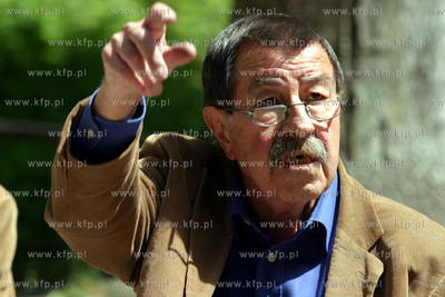 Gunter Grass - niemiecki pisarz, laureat nagrody Nobla....
