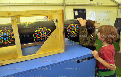 Plac przy kosciele sw. Mikolaja w Gdansku. Wystawa...