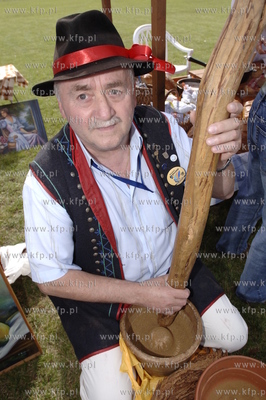 V Mistrzostwa w Zazywaniu Tabaki w Chmielnie na Kaszubach....