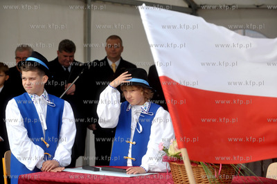 Banino, ul. Tuchomska. Uroczystosc wmurowania kamienia...