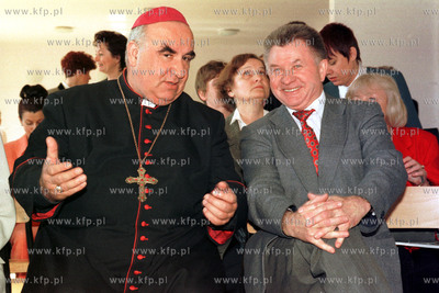 Biskup Elblaski Andrzej Sliwinski i posel SLD Longin...