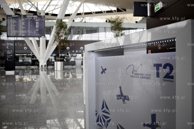 Gdańsk.Nowy terminal pasażerski T2, w Porcie Lotniczym...