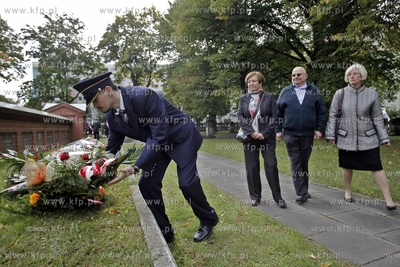 Gdańsk Zaspa. Cmentarz.  Uroczyśtosci z okazji obchodów...