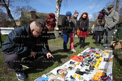 Gdańsk Oliwa. Kuźnia Wodna. Pchli Targ Techniki.
12.04.2015
fot....
