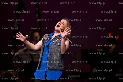 Teatr Miniatura w Gdańsku.  Koncert noworoczny Peron,...