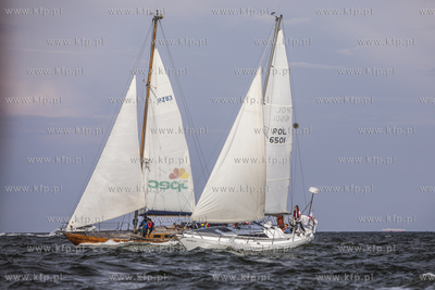 Żeglarska Parada Świętojańska na Zatoce Gdańskiej.
20.06.2020
fot....