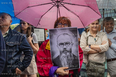 Protest pod Muzeum II Wojny Światowej przeciwko usunięciu...
