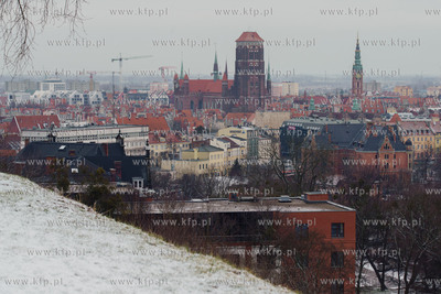 Zimowa panorama Gdańska z Góry Gradowej. 1.02.2022...