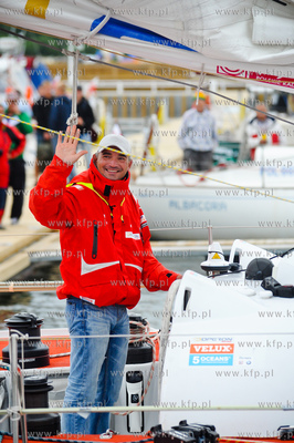 Sopot. Uroczyste przywitanie zeglarza Zbigniewa Gutka...