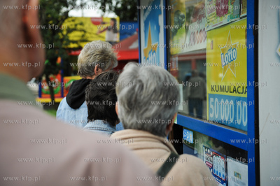 Gdansk. Wrzeszcz. Kolektura Lotto. Kumulacja 50 000...