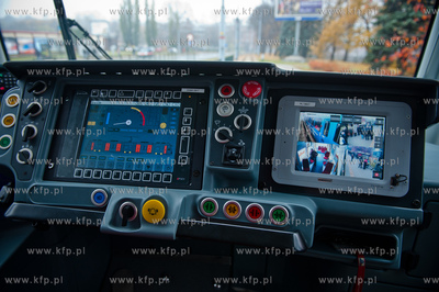 Gdansk. Przystanek tramwajowy przy ul. Dlugie Ogrody....