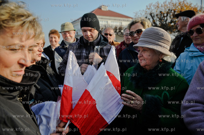 Sopot. Plac przed wejsciem na molo. Tydzien Flagi z...