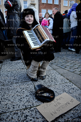 Gdansk. Parada z okazji 93 rocznicy odzyskania przez...