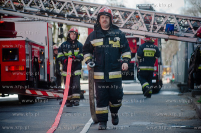 Pozar dachu Teatru Muzycznego w Gdyni . W akacji gasniczej...