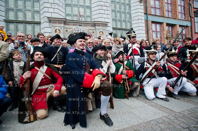 Gdansk. Dlugi Targ. Przedproze Dworu Artusa. Pierwsza...