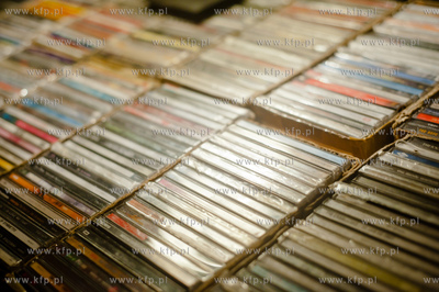 Gdynia. Klub Desdemona. Muzyczny Pchli Targ, ipreza...