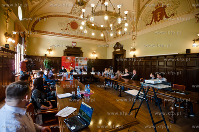 Gdansk. Sala Herbowa budynku Rady Miasta. Konferencja...
