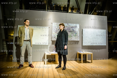 Gdansk. Klub Zak. Malarski performance Mikolaja Harmozy...