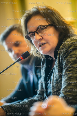 Gdansk. Nowy Ratusz. XXXVI Sesja Rady Miasta Gdanska....