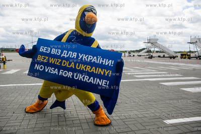 Gdańsk. Port Lotniczy Gdańsk im. Lecha Wałęsy....