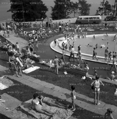 Basen na Polance Redlowskiej w Gdyni. 1966 z0003132...