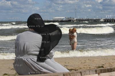 Sztormowa pogoda na sopockiej plazy 15.07.2006 Andrzej...