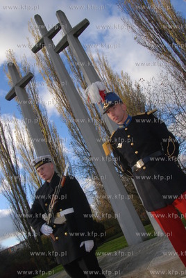 Swieto Niepodleglosci na francuskim cmentarzu wojskowym...