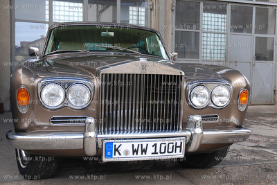 Rolls Royce z 1968 roku odrestaurowany w warsztacie...