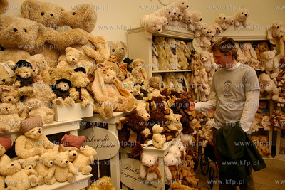 25.11 to  Swiatowy Dzien Pluszowego Misia. 
Historia...