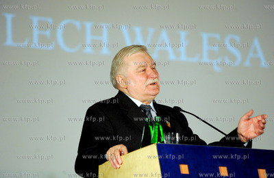 Gdansk. Konferencja W przededniu wielkiej zmiany. Okragly...