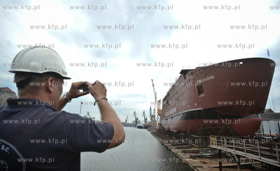 Wodowanie promu B 608/1 Finlaggan dla szkockiego armatora...