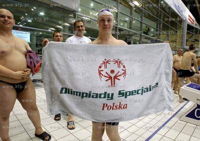 Szczecin. Nas basenie Floating Arena odbyla sie sztafeta...