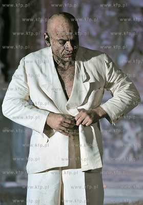 Centrum Swietego Jana Gdansk. Metropolia jest OK. Teatr...