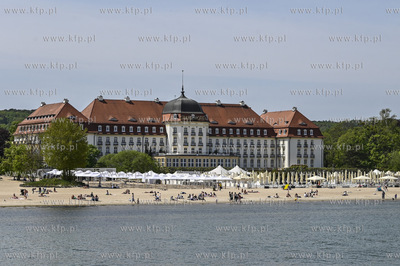 Sopot. Molo, plaza i Plac Przyjaciol Sopotu. Rekordowa...
