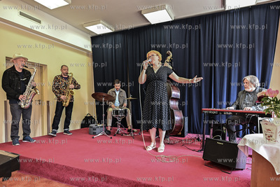 Gdynia. 91. uodziny Przemka Dyakowskiego. Nz koncert...