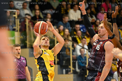 Hala 100 lecia Sopotu. Różowy mecz Energa Trefl Sopot...