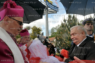 Obchody 800 lecia Zukowa. Mieszkancy miasta i goscie...