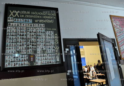 Egzamin maturalny w XX LO w Gdansku w dzielnicy Piecki-Migowo,...