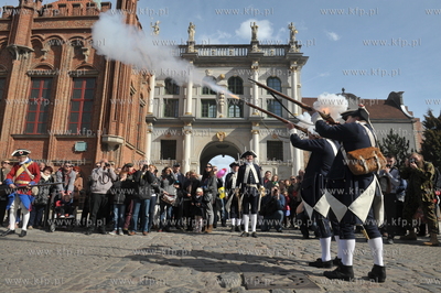 Gdańsk. Plac między Złotą Bramąi Katownią. Historyczna...