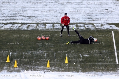 Stadion pilkarski przy ul.Traugutta w Gdansku.
21.01.2014
fot....