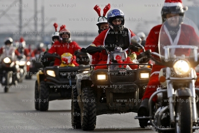 Gdansk. Ul.Marynarki Polskiej. XII edycja parady Mikolaje...