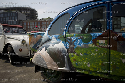 Gdańsk. Samochody marki citroen ze Światowego Zlotu...