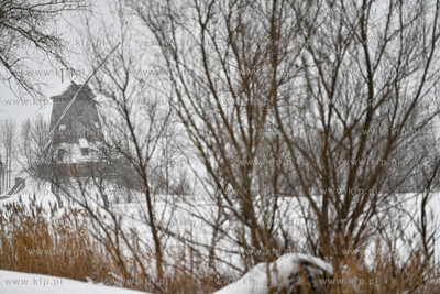 Zima na Żuławach. Wiatrak w Palczewie. 16.01.2021...