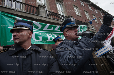 Demonstracja sluzb mundurowych z wojewodzctwa pomorskiego...