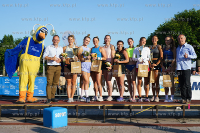 Sopot. 36. Tyczka na molo. Skoki pań. 24.06.2023 fot....
