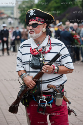 Gdynia. Centralne uroczystosci obchodow Swieta Wojska...